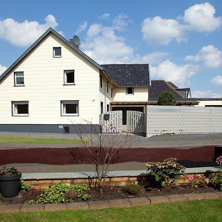 Ferienhaus Im Gruenen Eifel ชไลเดิน ภายนอก รูปภาพ
