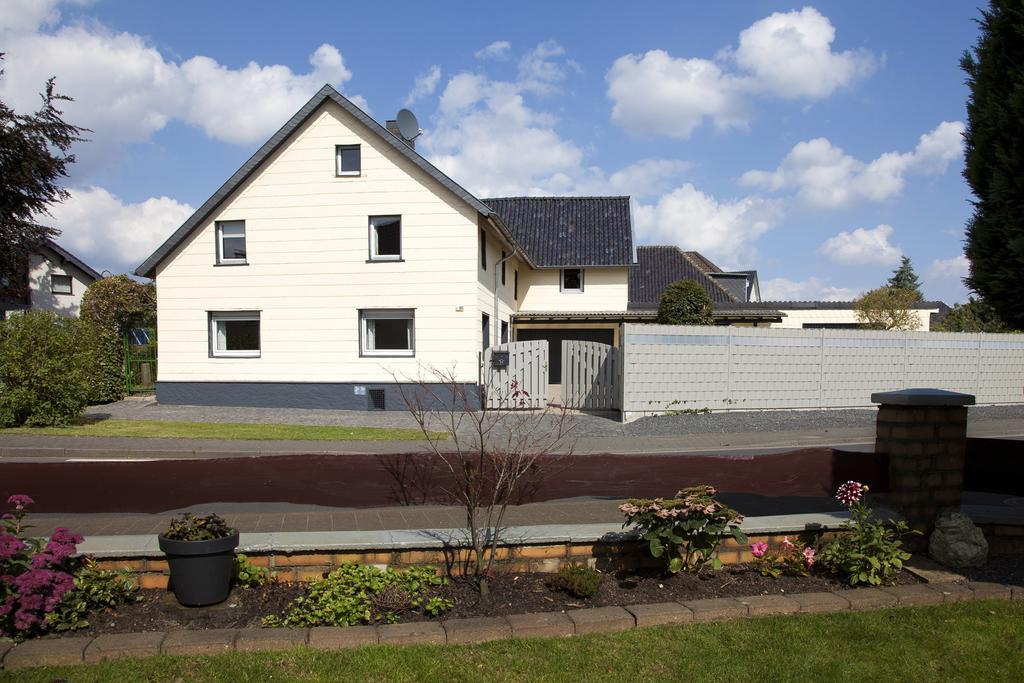 Ferienhaus Im Gruenen Eifel ชไลเดิน ภายนอก รูปภาพ