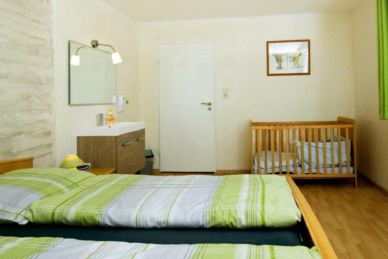 Ferienhaus Im Gruenen Eifel ชไลเดิน ภายนอก รูปภาพ